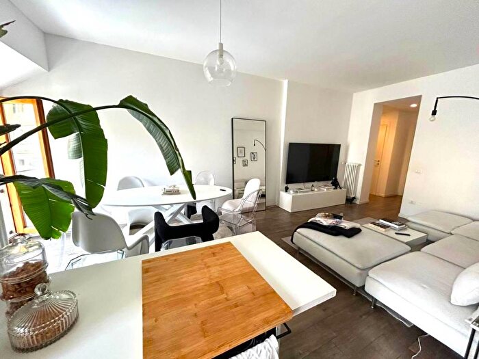 Appartamento quadrilocale in affitto in Piazza della Sala, Pistoia