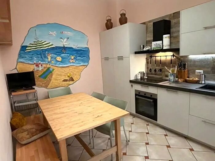 Casa quadrilocale in affitto in Viareggio
