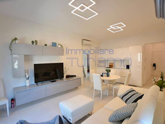 Appartamento quadrilocale in affitto in Piazzale Vincenzo Ceccarini, Centro, Riccione