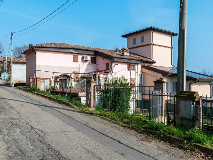 Casa trilocale in vendita in Castellarano