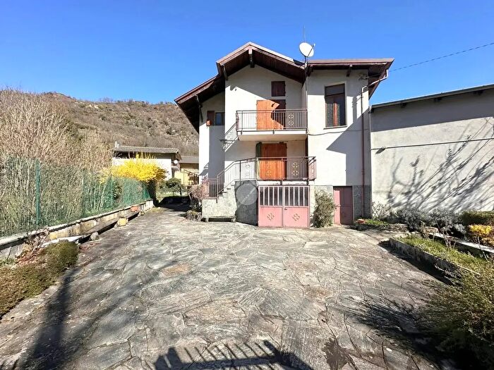 Casa quadrilocale in vendita in Via Torino, Mattie