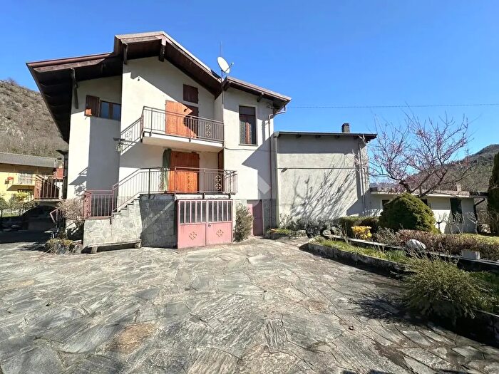 Case in Vendita e in Affitto - 2