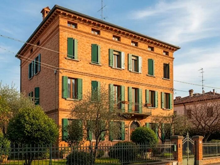 Appartamento trilocale in vendita in Strada del Mozzato, Treviso