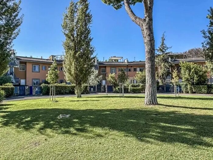 Appartamento quadrilocale in vendita in Largo Callifonte, Roma