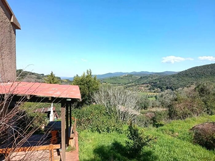 Casa con 5 locali in vendita in Castagneto Carducci