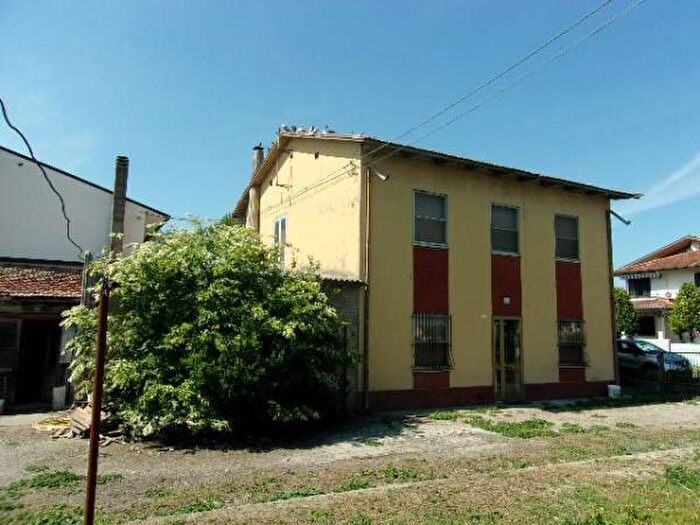 Casa con 6 locali in vendita in Ravenna