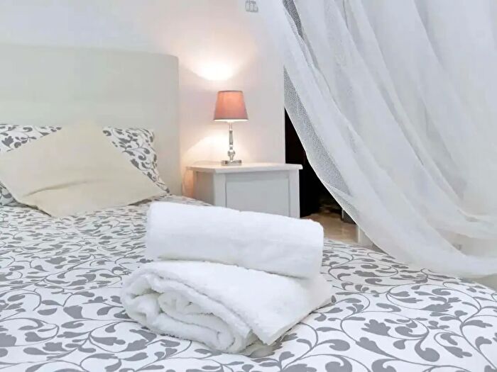 Appartamento monolocale in affitto in Via Laura Mantegazza, Roma