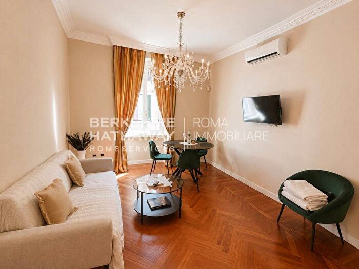 Appartamento trilocale in affitto in Spagna, Roma