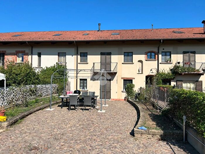 Appartamento trilocale in vendita in Via Canonico Maffei, San Maurizio Canavese