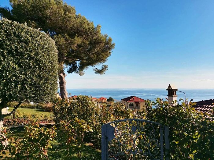 Appartamento bilocale in affitto in Regione Ciapin, Cipressa