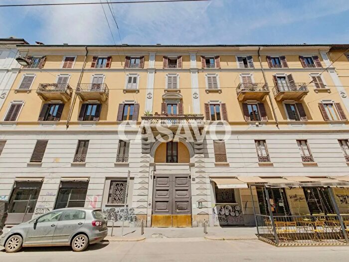 Appartamento trilocale in vendita in Via Vigevano, Milano