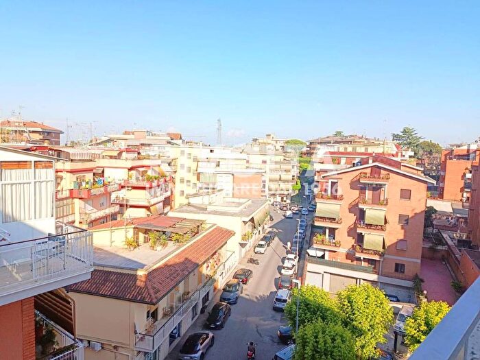 Appartamento trilocale in affitto in Via Carlo Piancastelli, Monte Mario Trionfale, Roma