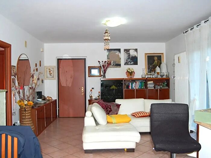 Appartamento con 5 locali in vendita in Contrada Molino SantAntimo Bis, Roseto Degli Abruzzi