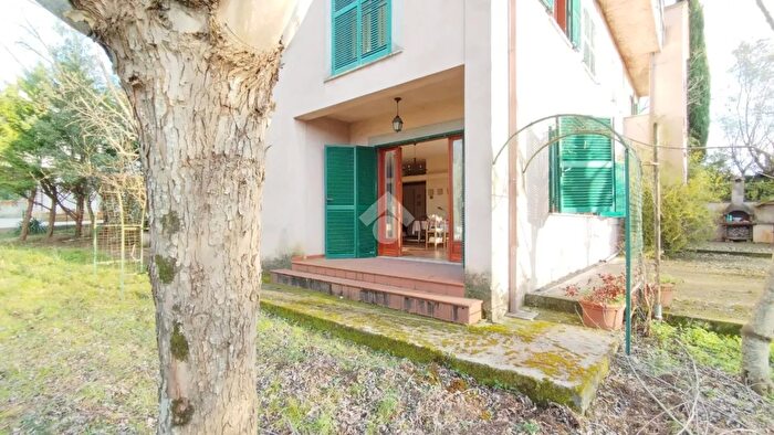 Casa con 6 locali in vendita in Via Colle di Fionda, Cervaro