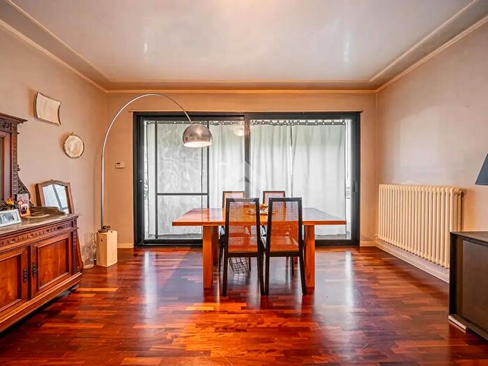 Appartamento trilocale in vendita in Via Giovannino Guareschi, Parma