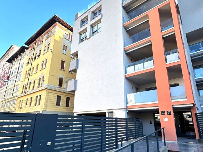 Appartamento bilocale in affitto in Via Pauliana, Roiano, Trieste