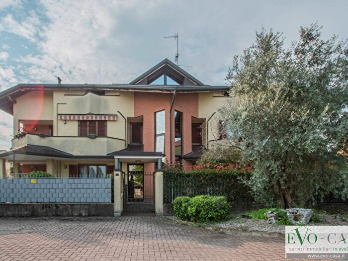 Appartamento bilocale in affitto in Via Madonna del Don, Olgiate Olona
