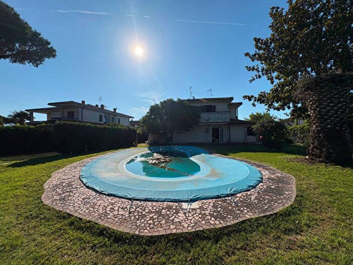 Casa con 6 locali in affitto in Via Mediana Vecchia, Mediana Vecchia, San Felice Circeo