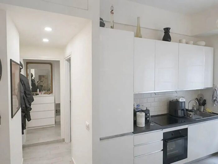 Appartamento bilocale in affitto in Via Calvi dellUmbria, Roma