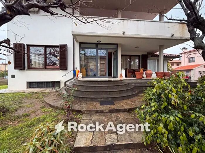 Casa con 6 locali in vendita in Via Perugia a, Castagneto Carducci