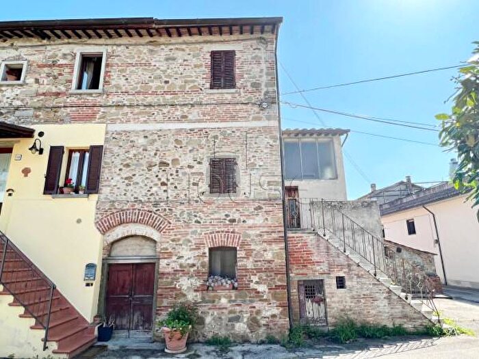Appartamento con 6 locali in vendita in Via Enrico Fermi, Anghiari