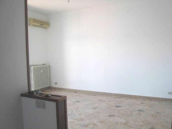 Appartamento bilocale in affitto in Via Novara, Centro, Rozzano