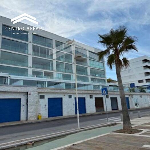 Appartamento bilocale in vendita in Lungomare Cristofaro Colombo, Termoli