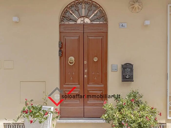 Casa trilocale in vendita in Via Ermogene Tigellio, Olbia