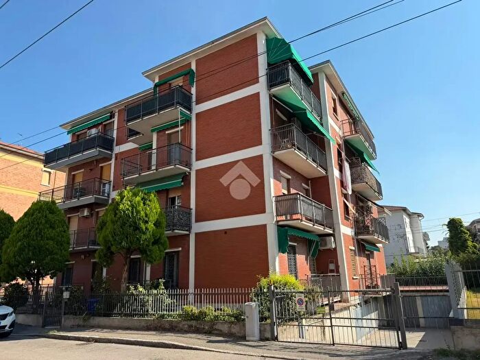 Appartamento trilocale in vendita in Via Fratelli Mordacci, Parma