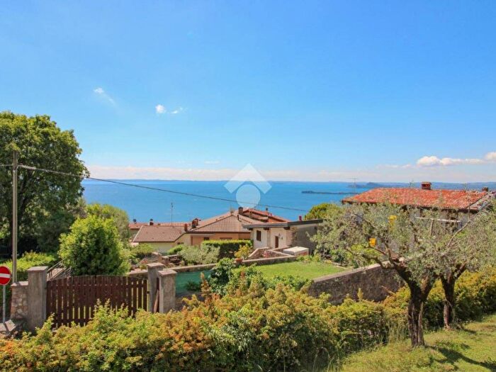 Appartamento bilocale in affitto in Via grotten stina, Toscolano Maderno, ToscolanoMaderno