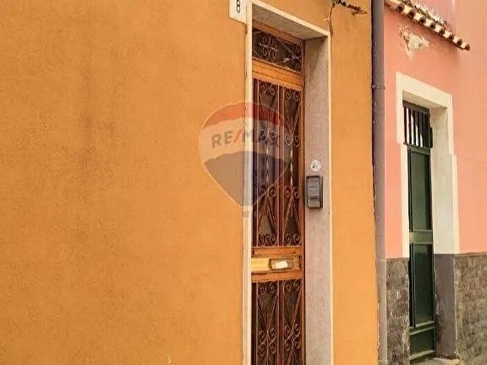 Casa con 5 locali in vendita in Via Giuseppe Arimondi, Riposto