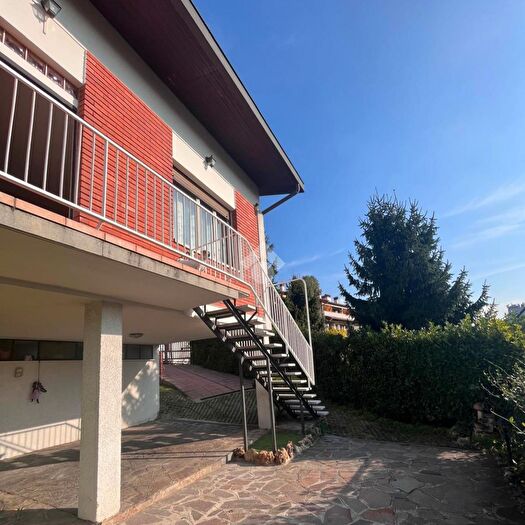 Casa trilocale in vendita in Via Provinciale, Alzano Lombardo