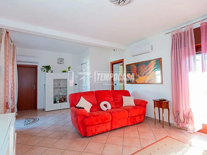 Appartamento bilocale in vendita in Via Gabbiola, San Giovanni Lupatoto