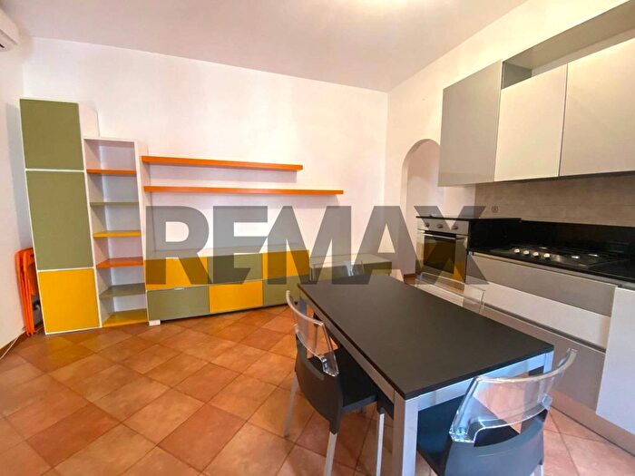 Appartamento bilocale in affitto in Pasteur, Milano