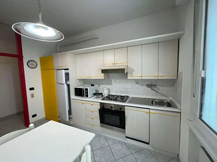 Appartamento con 5 locali in affitto in Via Pasubio, Rovereto