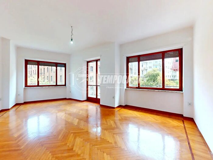 Appartamento con 5 locali in vendita in Corso Germano Sommeiller, Torino