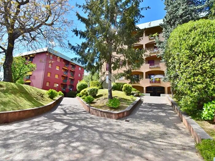 Appartamento trilocale in vendita in Via G Mazzini, Appiano Gentile