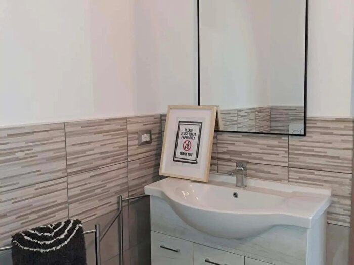 Appartamento monolocale in affitto in Via Castellammare, Milano