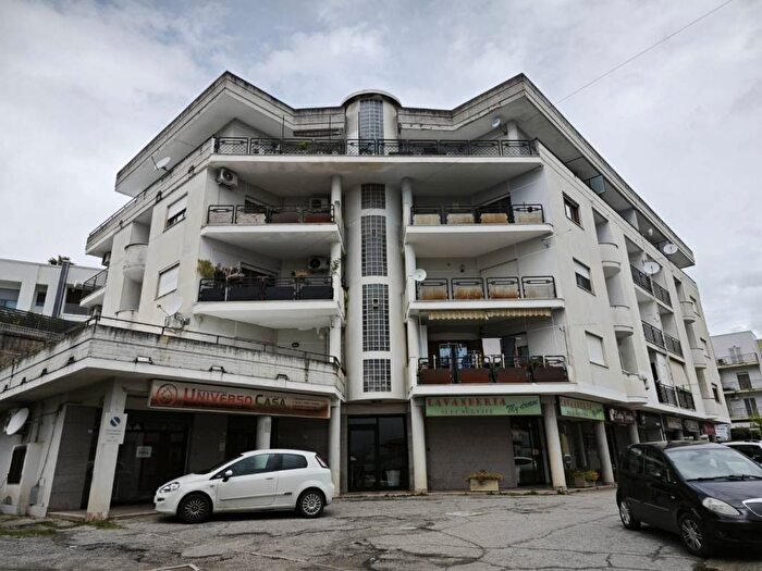 Appartamento trilocale in affitto in Via Trieste, Settimo, Montalto Uffugo