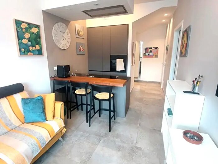 Appartamento bilocale in vendita in Via Andrea Costa, Bologna