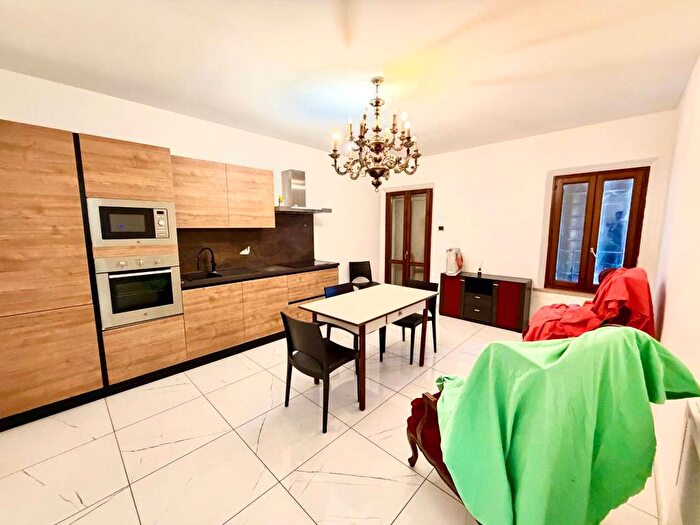 Appartamento bilocale in affitto in Via Giuseppe Garibaldi, Centro, Moglia