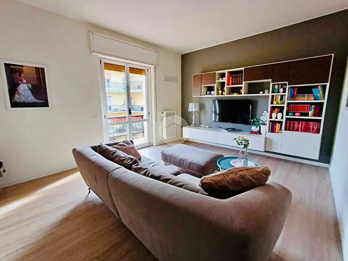 Appartamento quadrilocale in vendita in Via Repubblica Argentina, Brescia