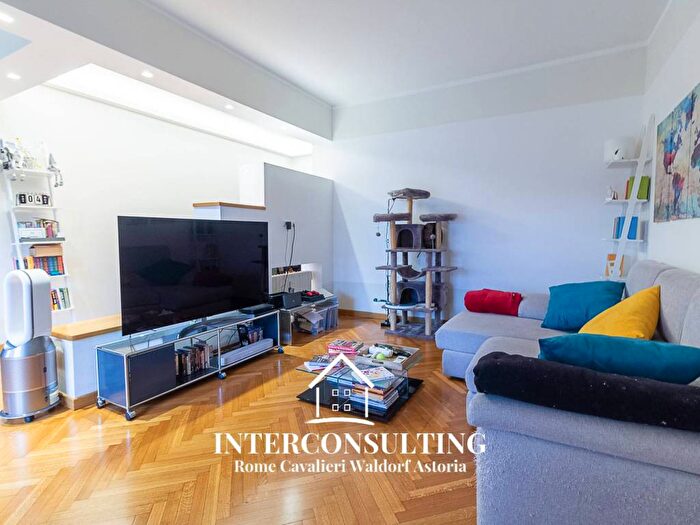 Appartamento con 5 locali in affitto in Viale Tito Livio, Medaglie dOro, Roma