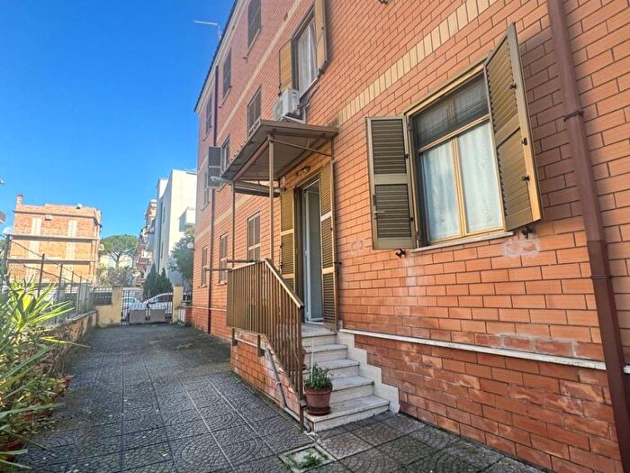 Appartamento trilocale in affitto in Via Natale Allegri, Tivoli Terme, Tivoli