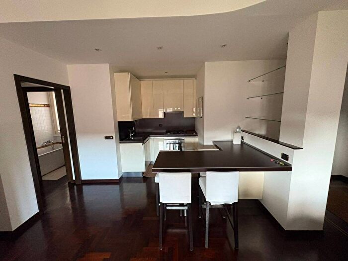 Appartamento trilocale in affitto in Corso Lodi, Corvetto, Milano