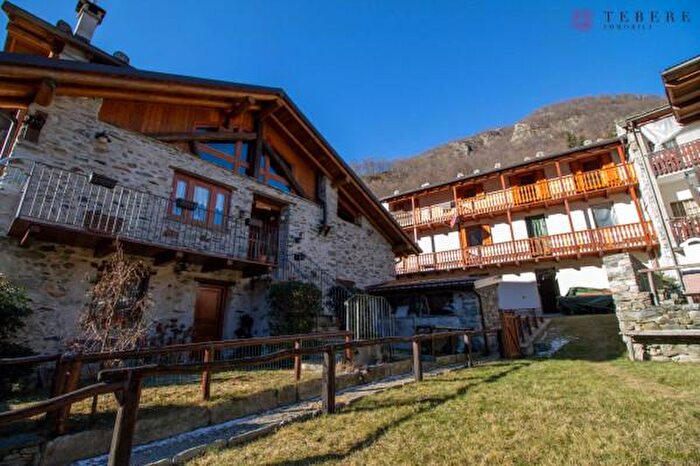 Appartamento trilocale in vendita in Strada Provinciale di Alagna, Scopa