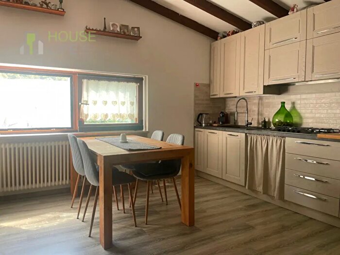 Appartamento trilocale in vendita in Via Ponte Verde, Recoaro Terme