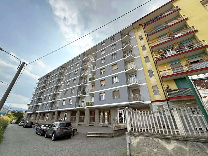 Appartamento trilocale in affitto in Via Foglizzo, Chivasso