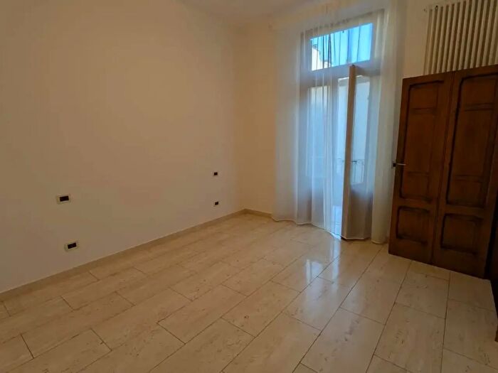 Appartamento trilocale in affitto in Piazza Malvezzi, Desenzano Del Garda