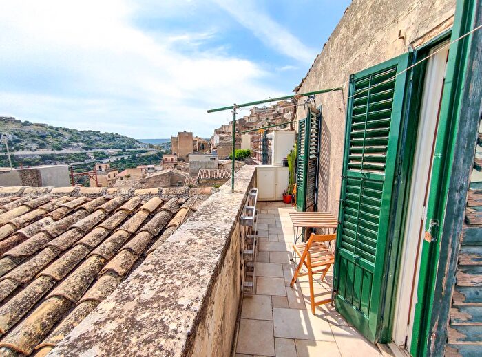 Casa trilocale in vendita in Corso Regina Margherita Snc, Modica